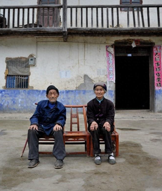 你知道吗？恩施有56.71%的'失独'老人超过60岁，他们的晚年谁来守护？