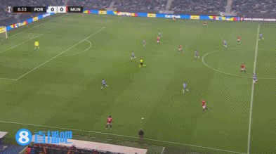 欧联杯-曼联3-3绝平波尔图各赛事4场不胜 B费连场被罚下马奎尔绝平