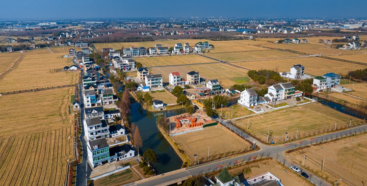 富农兴产景烂漫——从三个乡镇之变看浙江七十五年城乡融合发展