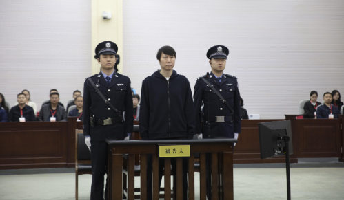李铁案宣判：贪腐足球教练终落网，获刑二十年！