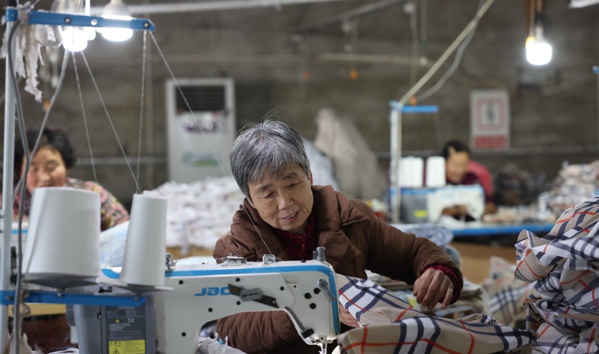 河北新河：家门口就业促增收