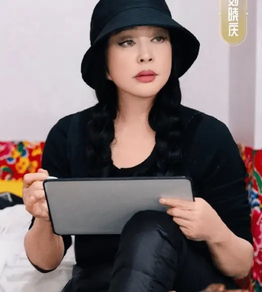 刘晓庆回应出演中年婚宠短剧：遭朋友质疑 “太掉价”