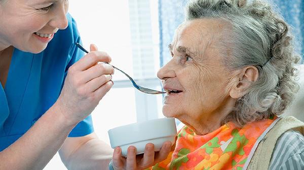 早上经常喝豆浆的老人，过不了多久，身体或有3个改善