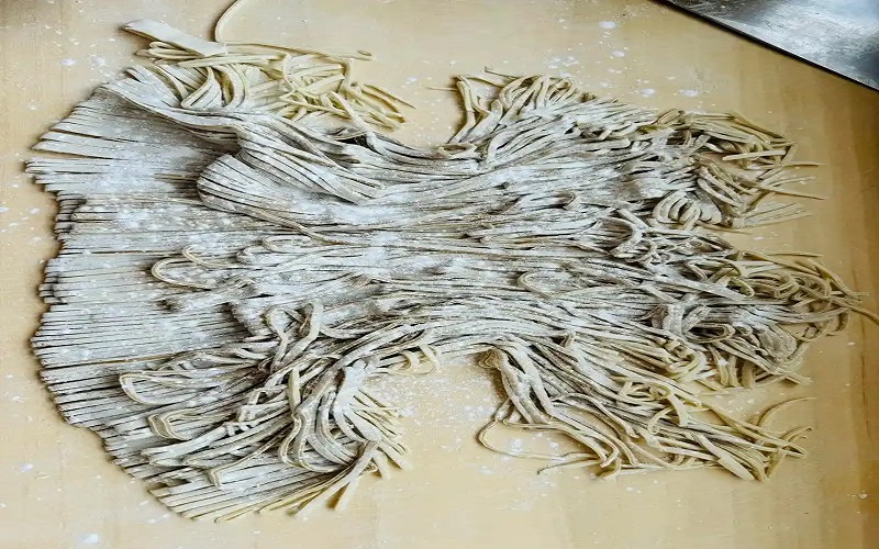 “一根地瓜面”编织乡村共富新篇章