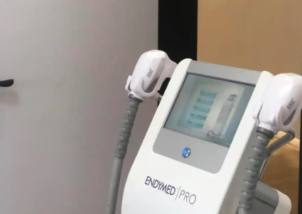 美丽陷阱：“轻医美”风靡背后藏风险，消费者需警惕过度宣传