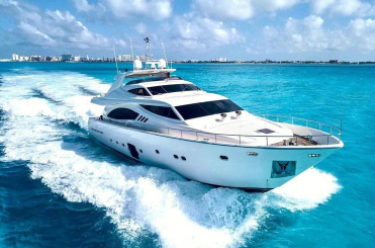 三亚游艇产业蓬勃发展 前九月接待游客超90万人次