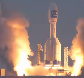 我国成功发射引力一号遥二运载火箭 一箭三星顺利入轨