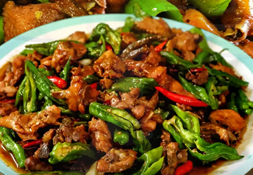 枣庄辣子鸡的产业化之路：从家常菜到百亿集群