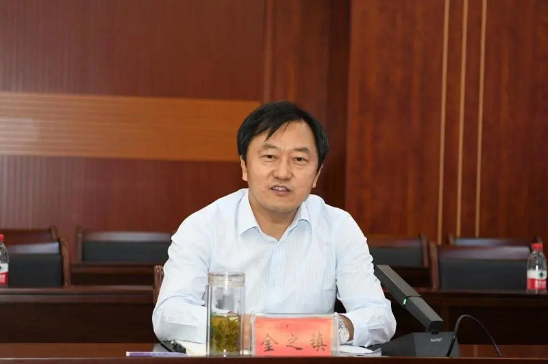 新疆政协副主席金之镇，被查