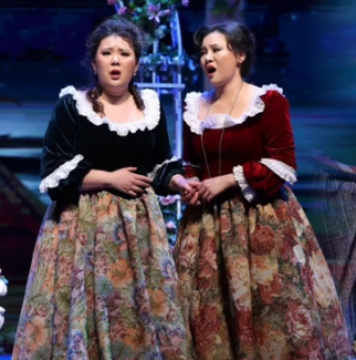 半舞台版<女人心>亮相上海，中外艺术家演绎莫扎特经典