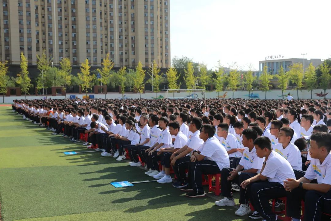 又是一年开学季 正是砥砺奋进时 ——新区第一中学隆重举行2024-2025学年第一学期开学典礼(图6)