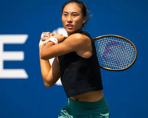 厉害了！郑钦文美网一击，让世界为她鼓掌！(图2)