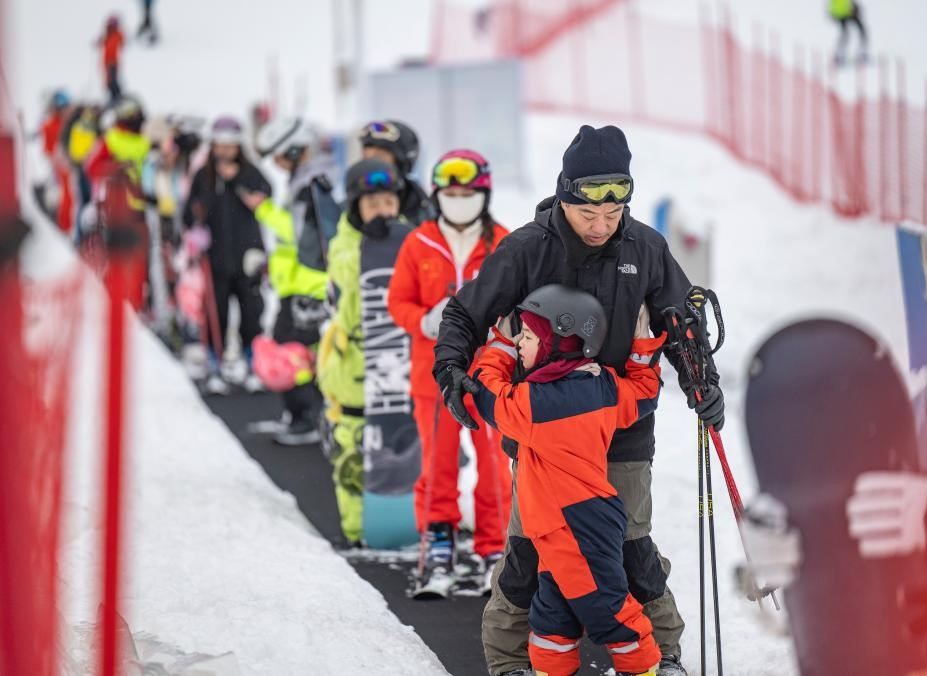 湖北巴东：南方小镇的“冰雪热”(图1)