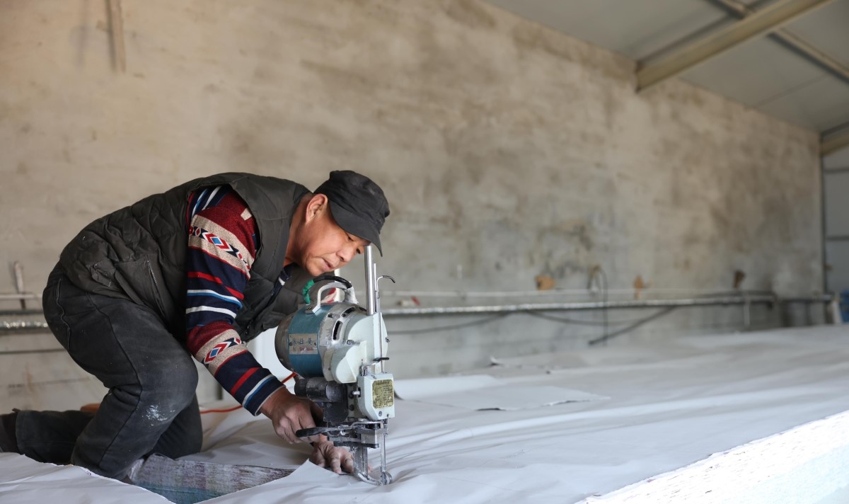 河北新河：家门口就业促增收(图2)