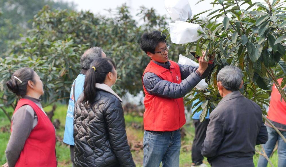 积极践行雷锋精神(图3)