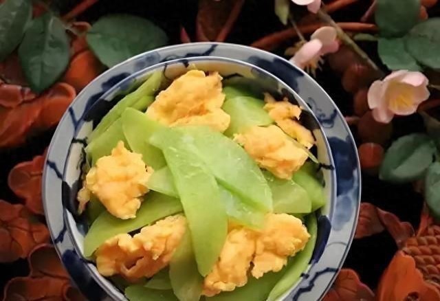 三月必吃这4道“强肝菜”，清肝火，助睡眠，鲜嫩正当季(图1)