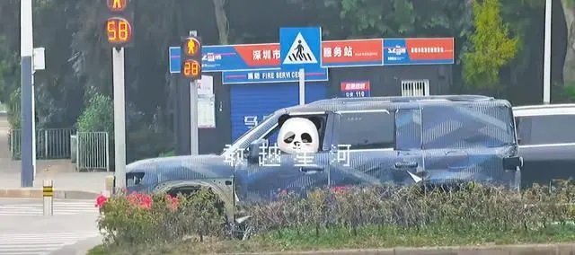 比亚迪方程豹全新SUV车型“钛7”谍照曝光，依旧硬派(图1)