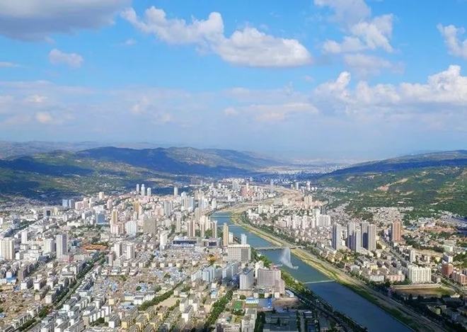 白龙江畔的绿色咏叹调