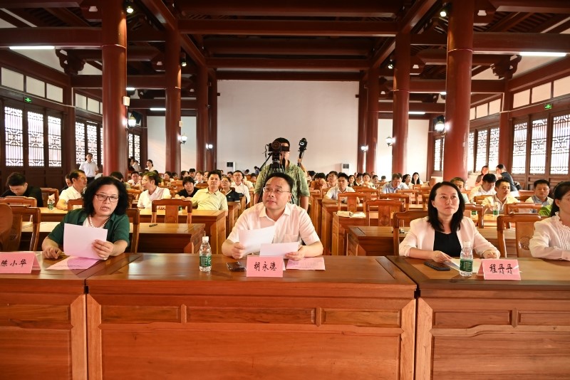 “奋进百千万·建功新雷州”微宣讲大赛落幕 20名优秀宣讲员将赴基层传递“雷州声量”(图1)