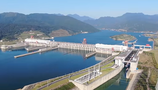 大藤峡水利枢纽开展生态放流 守护珠江鱼类多样性